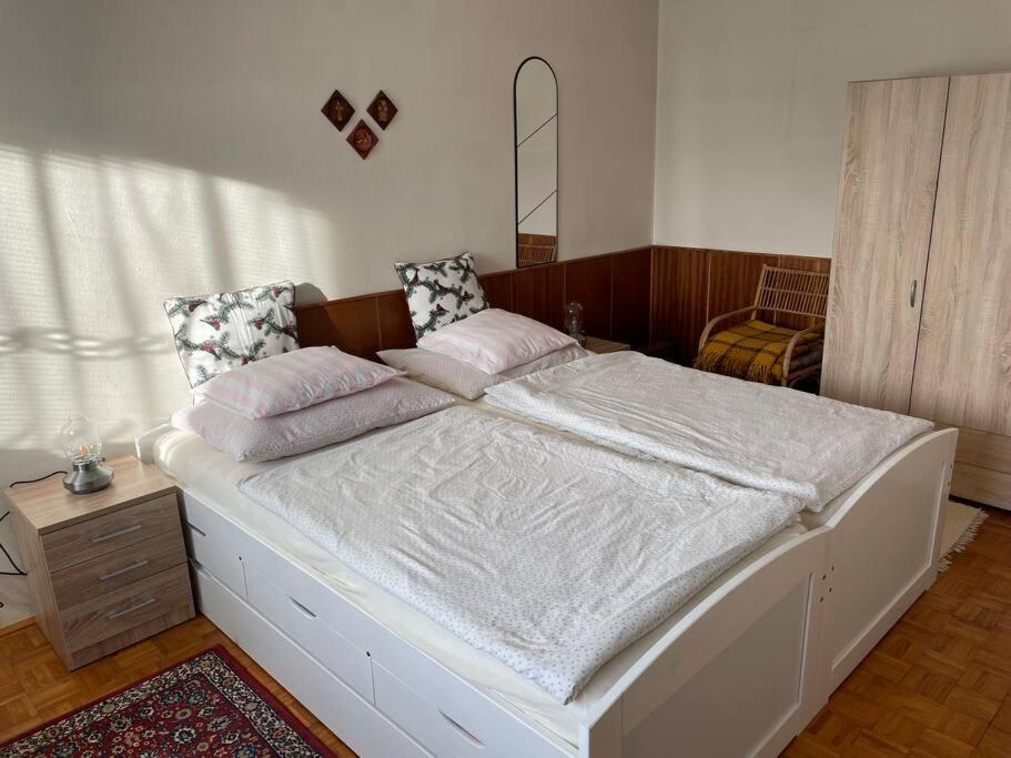 Oddych Pri Martinskych Holiach /Mountains Vacation Villa Ngoại thất bức ảnh